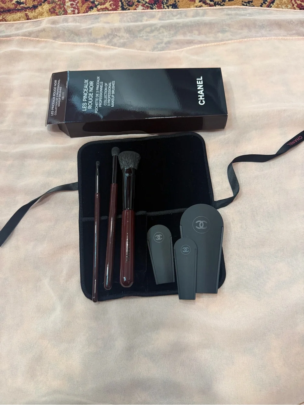 CHANEL Les Pinceaux Rouge Noir Collection Of 3 Professional Makeup Brushes